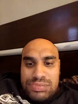 Snapshot of MrunMrunn chatting on 10.30.25 MrunMrunn online show from 10.30.25