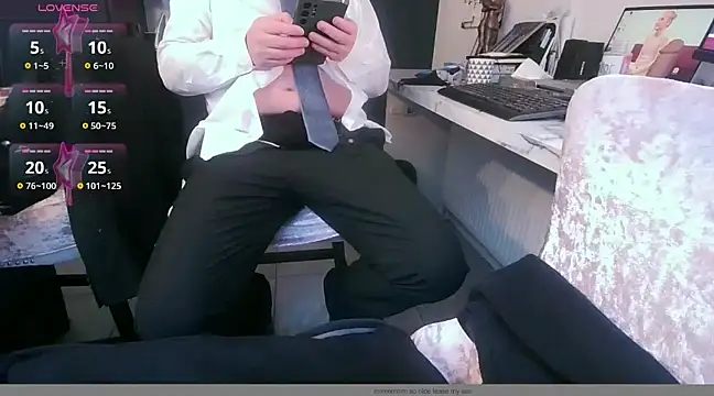 Snapshot of jiminpete chatting on 12.04.24 jiminpete online show from 12.04.24