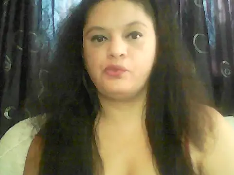 Snapshot of sweetnessangel chatting on 03.10.25 sweetnessangel online show from 03.10.25