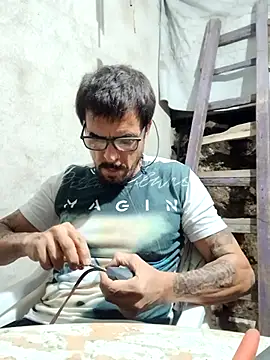 Snapshot of el_principe_hot chatting on 03.01.25 el principe hot online show from 03.01.25