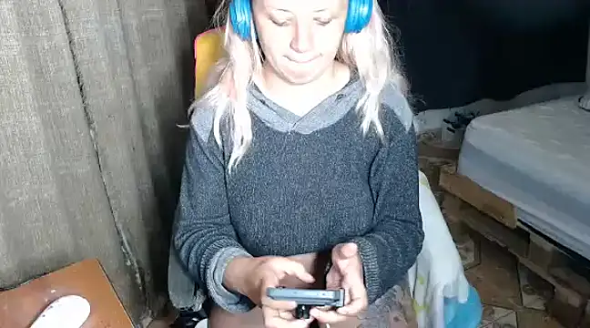 kattydirtylol online show from 01.18.25