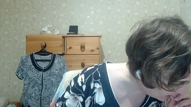 Smart Rose online show from 04.15.26