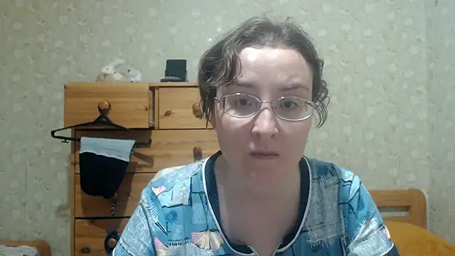 Snapshot of Smart_Rose chatting on 04.19.26 Smart Rose online show from 04.19.26