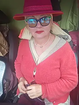 MucMilf59 online show from 11.21.25