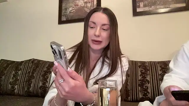 Snapshot of Blondeqlove chatting on 12.31.24 Blondeqlove online show from 12.31.24