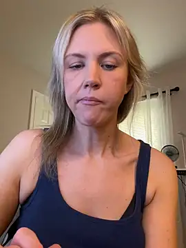 Snapshot of Kay_Cakes chatting on 07.15.26 Kay Cakes online show from 07.15.26