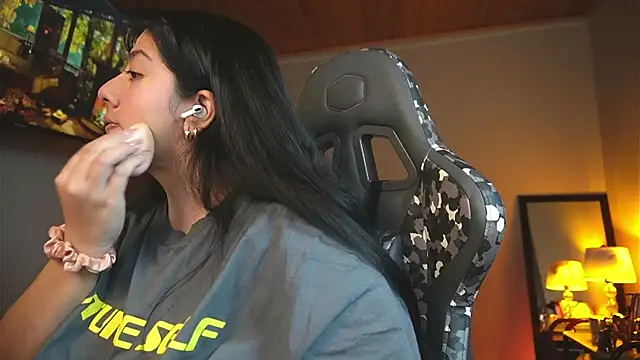 coraline latin online show from 03.21.25