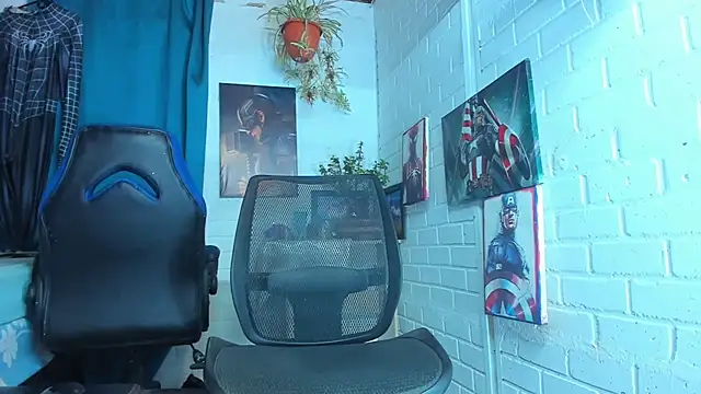 Zack Grey online show from 02.18.25