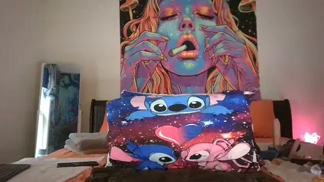 EnticingAaliyah online show from 10.28.25