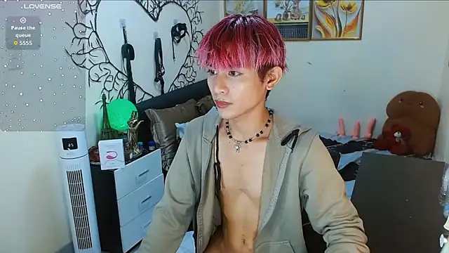 WildestTwink online show from 10.02.25