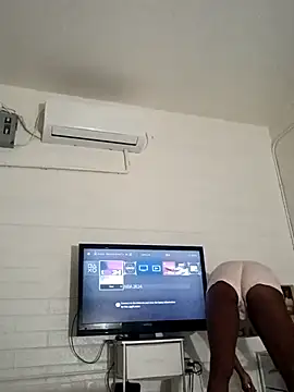 Xochillovemoney2 online show from 09.28.25