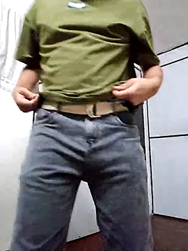 Snapshot of shakir12340 chatting on 12.21.25 shakir12340 online show from 12.21.25