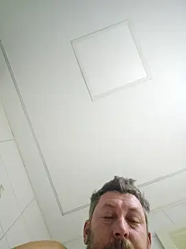 Snapshot of ktmtom247 chatting on 11.19.25 ktmtom247 online show from 11.19.25