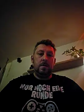 Snapshot of ktmtom247 chatting on 12.15.25 ktmtom247 online show from 12.15.25