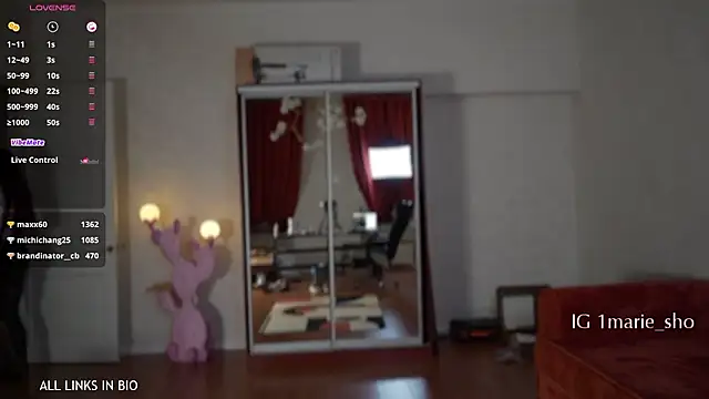 LAUREL HAZEL online show from 02.04.26