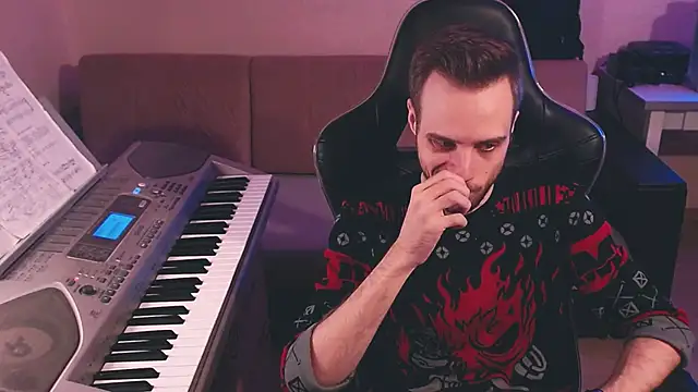 Sweetparker online show from 10.31.25