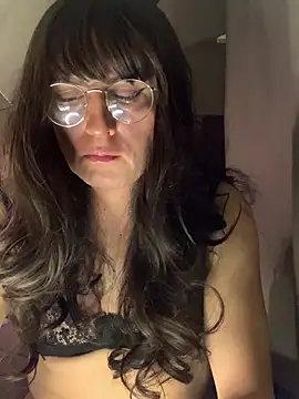 Snapshot of Chic_desire chatting on 03.02.26 Chic desire online show from 03.02.26