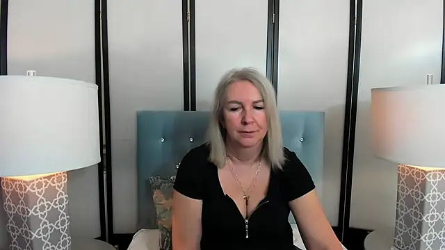 Snapshot of EricaTop chatting on 12.08.24 EricaTop online show from 12.08.24