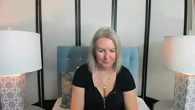 Snapshot of EricaTop chatting on 01.15.25 EricaTop online show from 01.15.25