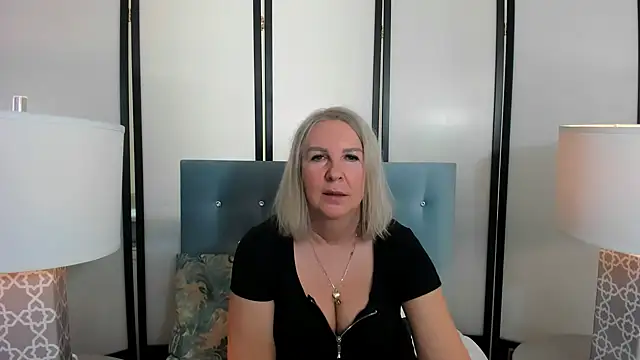 Snapshot of EricaTop chatting on 01.25.25 EricaTop online show from 01.25.25