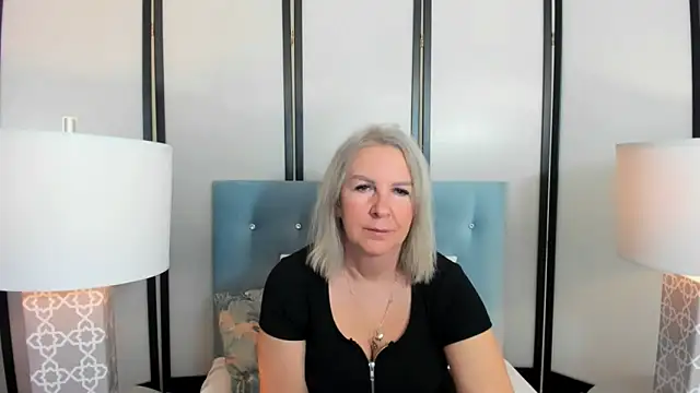 Snapshot of EricaTop chatting on 01.26.25 EricaTop online show from 01.26.25