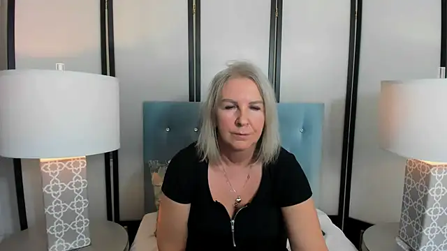 Snapshot of EricaTop chatting on 01.28.25 EricaTop online show from 01.28.25