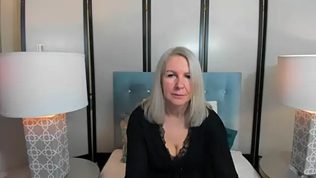 Snapshot of EricaTop chatting on 02.15.26 EricaTop online show from 02.15.26