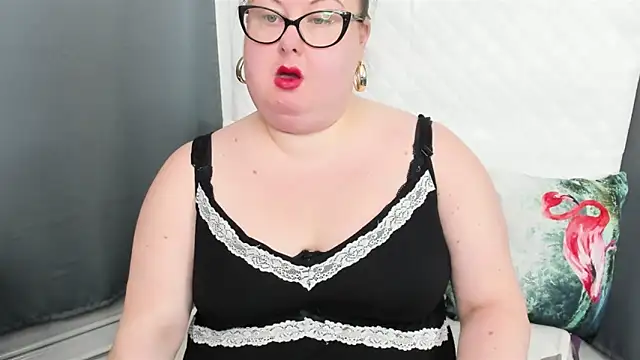 Snapshot of dirtyBonnie chatting on 12.18.24 dirtyBonnie online show from 12.18.24
