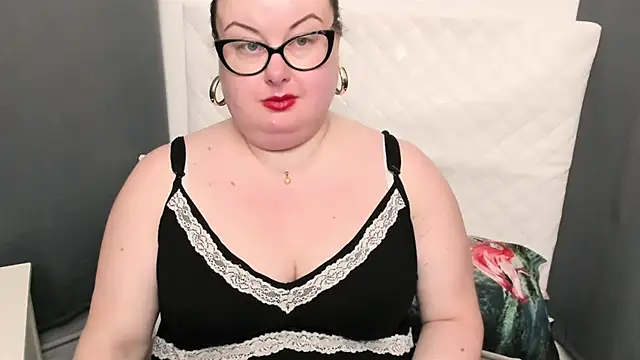 Snapshot of dirtyBonnie chatting on 02.07.25 dirtyBonnie online show from 02.07.25