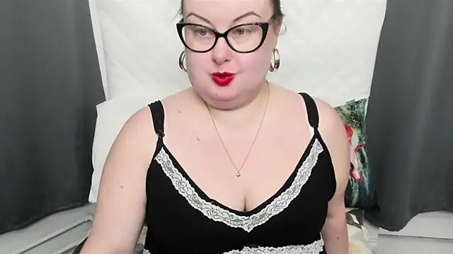 Snapshot of dirtyBonnie chatting on 03.04.25 dirtyBonnie online show from 03.04.25