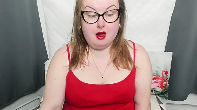Snapshot of dirtyBonnie chatting on 03.10.25 dirtyBonnie online show from 03.10.25