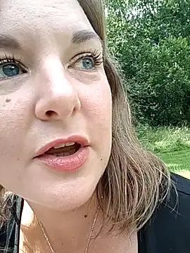 Snapshot of SwedishJennifer chatting on 07.28.26 SwedishJennifer online show from 07.28.26