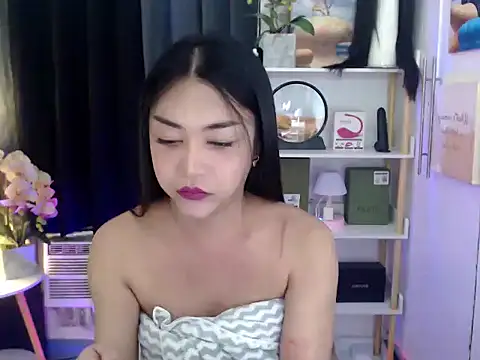 AsianMariaTs online show from 12.13.24