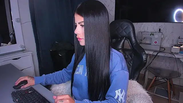 Lisegg  online show from 01.30.25