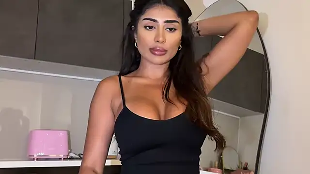 ArabicBarbie online show from 09.23.25