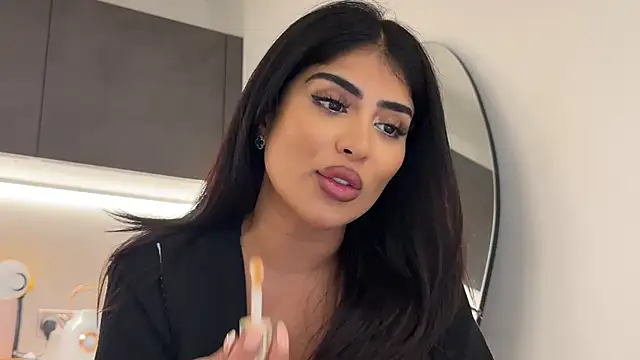 ArabicBarbie online show from 10.26.25