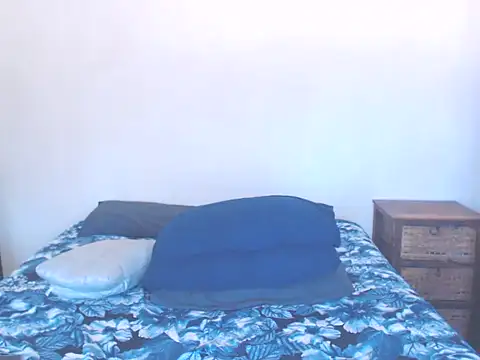 Snapshot of sexylax17 chatting on 12.14.25 sexylax17 online show from 12.14.25