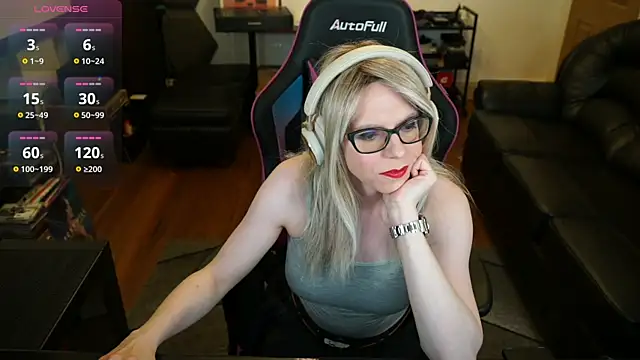 Snapshot of KelseyCobalt chatting on 06.30.26 KelseyCobalt online show from 06.30.26