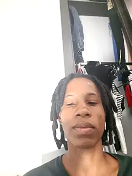 Snapshot of africa_deluxe chatting on 01.14.25 africa deluxe online show from 01.14.25