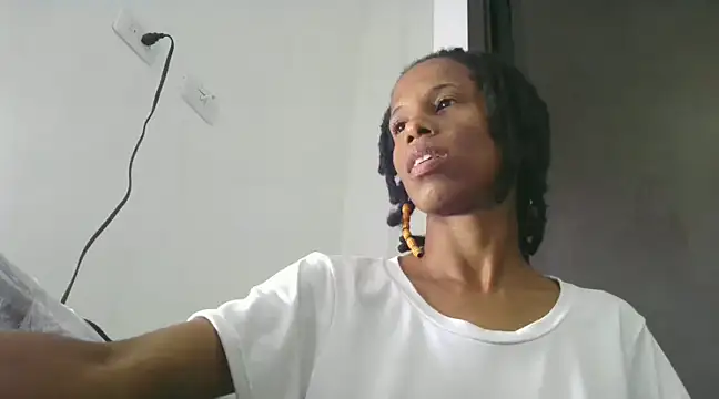 Snapshot of africa_deluxe chatting on 02.21.25 africa deluxe online show from 02.21.25