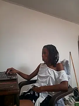 Snapshot of africa_deluxe chatting on 02.17.26 africa deluxe online show from 02.17.26