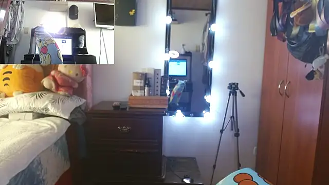 Snapshot of zoe_hotxxx chatting on 07.18.26 zoe hotxxx online show from 07.18.26