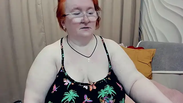 Snapshot of leiamillersonn chatting on 05.16.26 leiamillersonn online show from 05.16.26