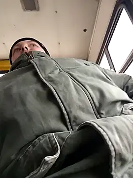 Snapshot of Pokaz2020 chatting on 01.24.25 Pokaz2020 online show from 01.24.25