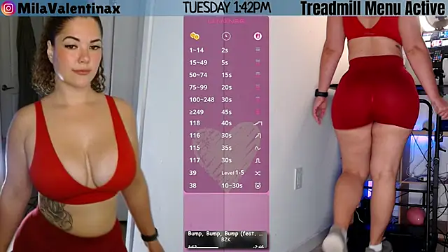 Snapshot of MilaValentina chatting on 05.12.26 MilaValentina online show from 05.12.26