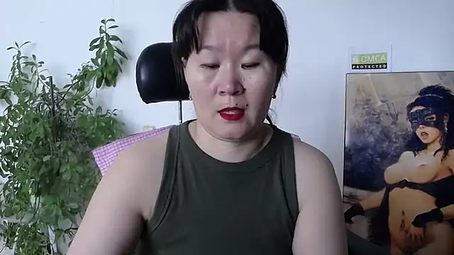 Snapshot of Akira_xx chatting on 04.17.26 Akira xx online show from 04.17.26