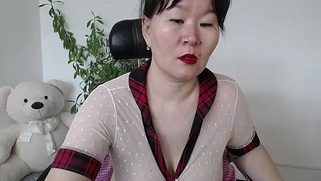 Snapshot of Akira_xx chatting on 05.17.26 Akira xx online show from 05.17.26