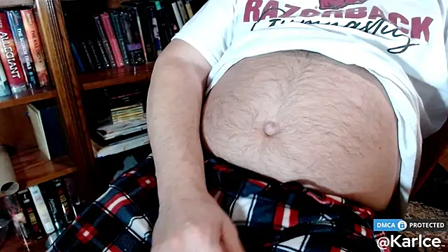 Snapshot of karlce chatting on 02.08.25 karlce online show from 02.08.25