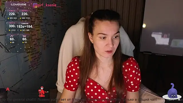 Snapshot of Girl_Ksenia chatting on 03.10.25 Girl Ksenia online show from 03.10.25