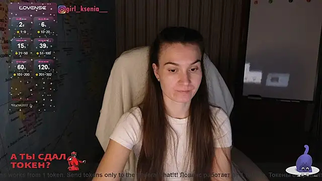 Snapshot of Girl_Ksenia chatting on 03.14.25 Girl Ksenia online show from 03.14.25